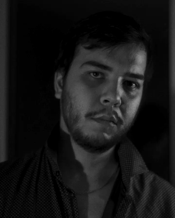 Sample performer portrait